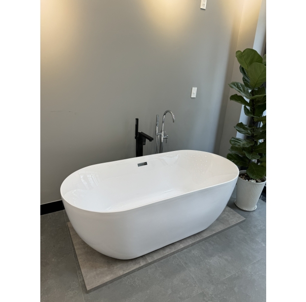 Bồn tắm nằm Ngọc trai Trắng Nhập Khẩu - BT28