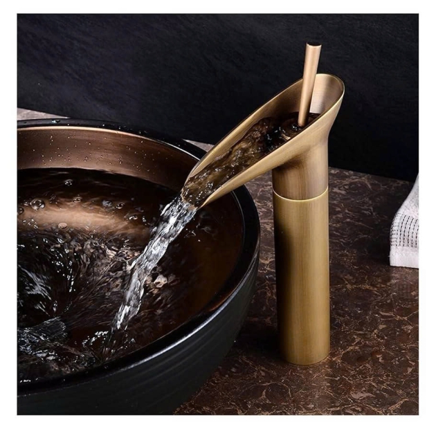 Vòi Lavabo NL Ly Tân Cổ (VLB38)