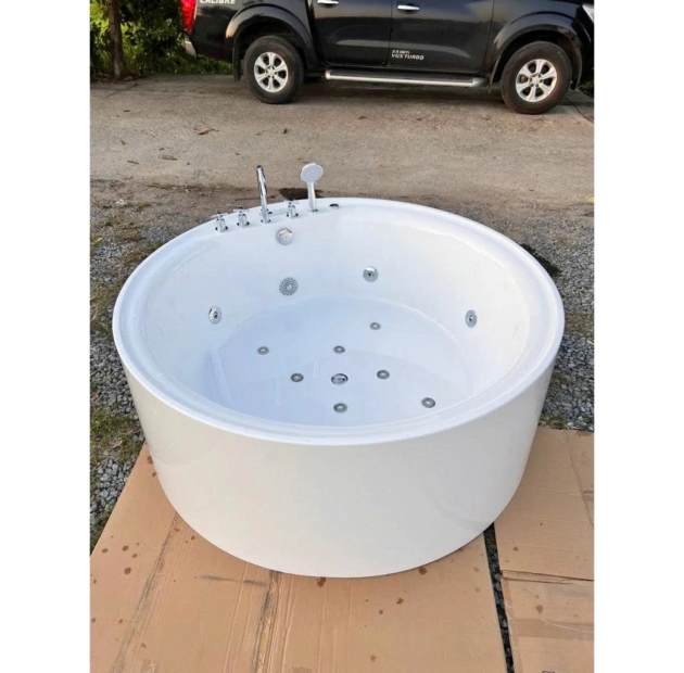 Bồn tắm tròn có hệ thống massage LUSENTER - BT27